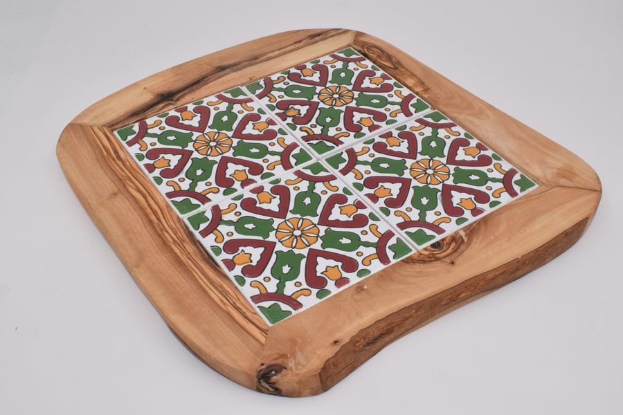 Ceramic tray with 4 olive wood tiles