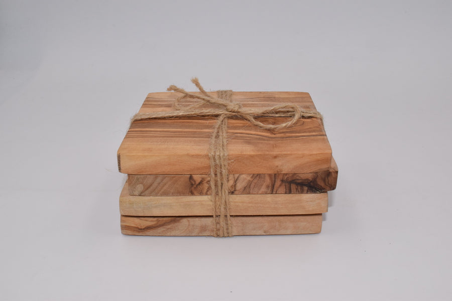Olive wood square coaster set