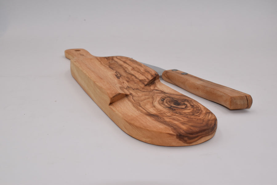 Tagliasalame piccolo e coltello in legno d'ulivo