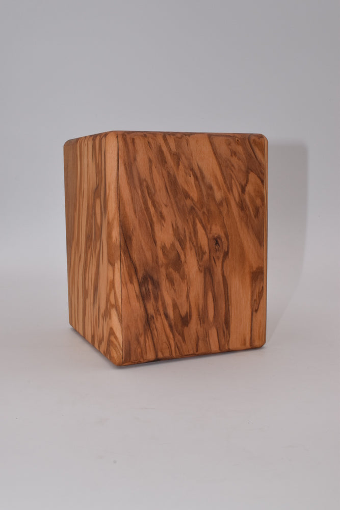 Portamestoli quadrato in legno d'ulivo