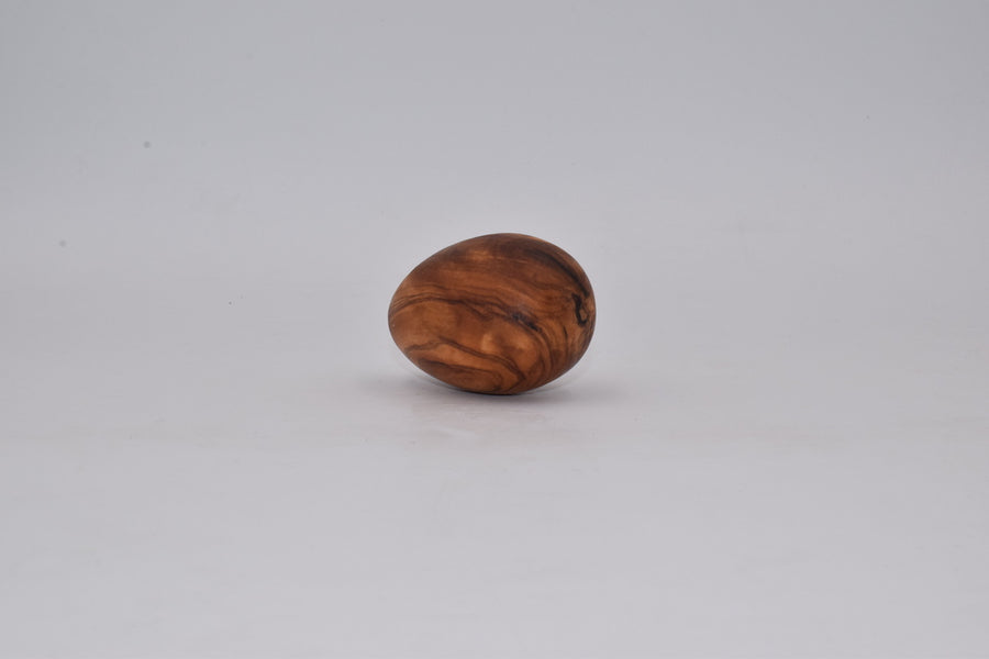 Egg in olive wood 