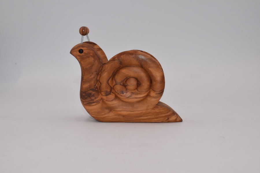 Snail napkin holder in olive wood 