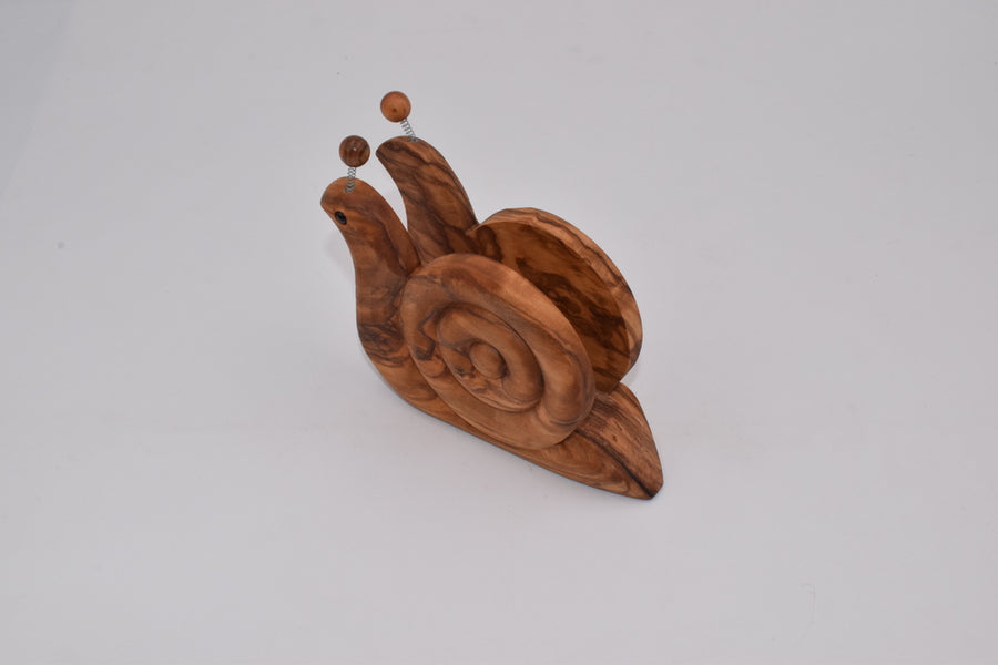 Snail napkin holder in olive wood 