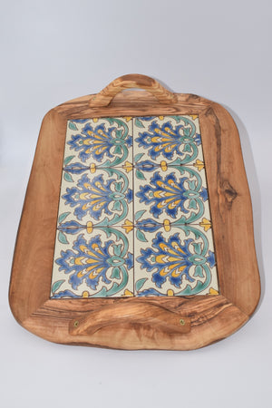 Vassoio ceramica con manici in legno d'ulivo