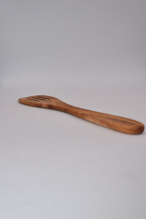 Spatola con fessure in legno d'ulivo
