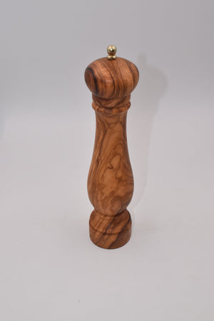 Medium classic pepper mill in olive wood