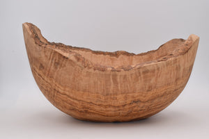 Natural bowl in olive wood 