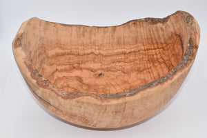 Natural bowl in olive wood 